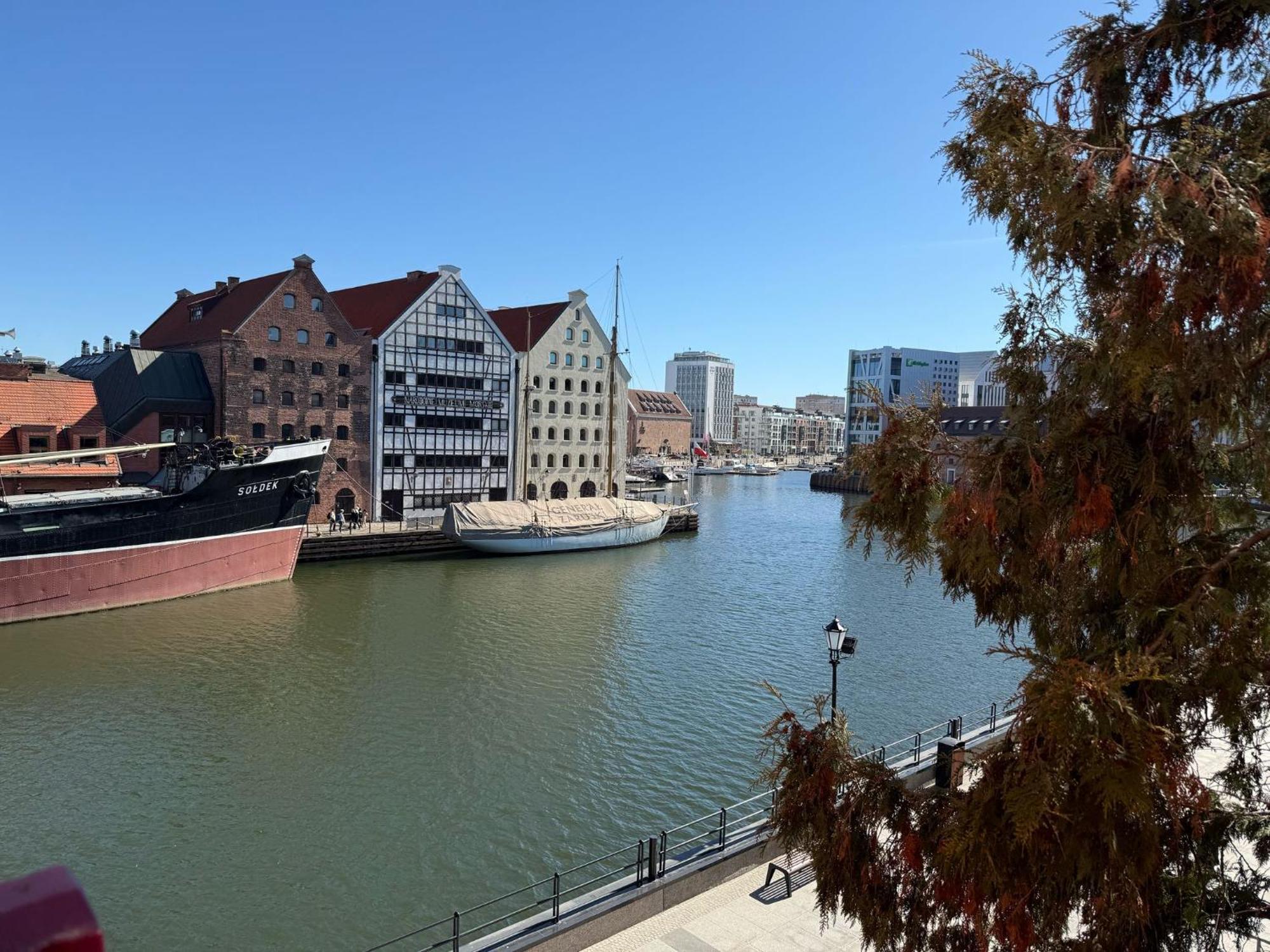Motlawa Apartments - Old Town & River Viev, Fast Wifi Danzica Esterno foto