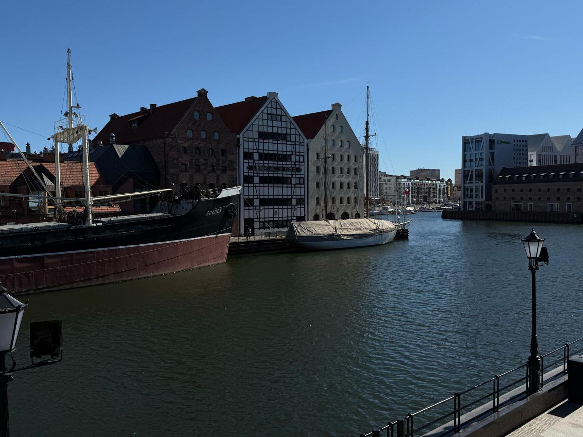 Motlawa Apartments - Old Town & River Viev, Fast Wifi Danzica Esterno foto